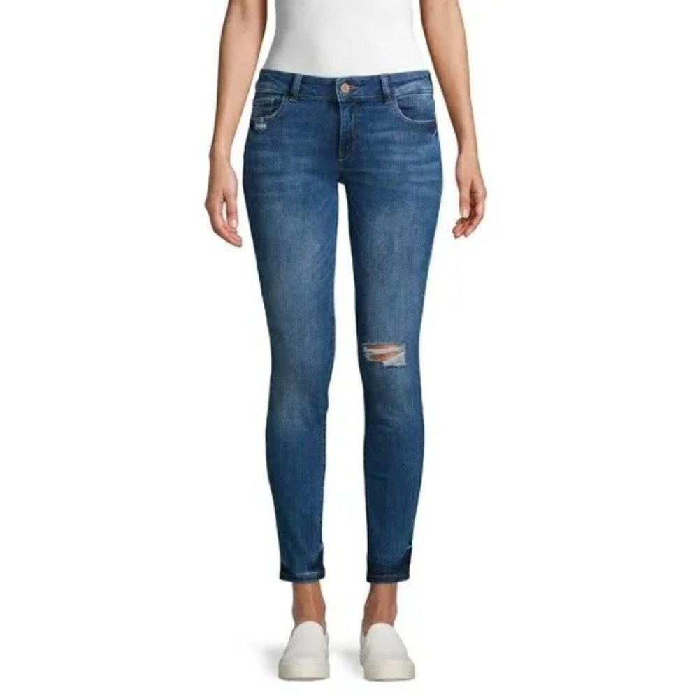 DL1961 Emma Low Rise Instasculpt Jeans.  28